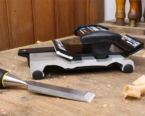 Get Precision without practise using the FASTTRACK Chisel Sharpener from MPOWER Tools CA